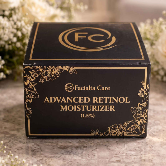 Close-up texture of Facialta retinol moisturizer showing smooth anti-aging skincare formula